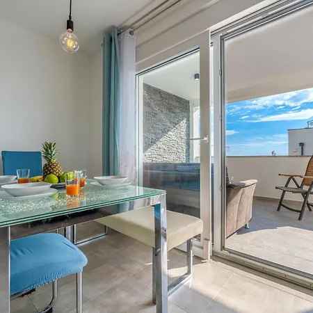 Ivana Apartment *
