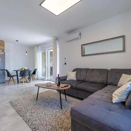 Ivana Appartement Pula